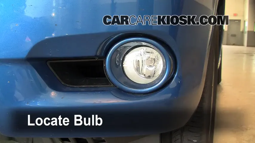 2008 Toyota Highlander Sport 3.5L V6 Lights Fog Light (replace bulb)